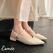 將圖片載入圖庫檢視器 Ivory-Pattered-Leather-Slingback-with-Twisted-Straps-model-shots