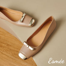 將圖片載入圖庫檢視器 Khaki-Extra-Soft-Leather-Ballerina-with-Golden-Bow-Knots-and-Toe-Cap-product-shots