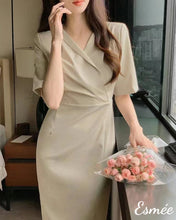 將圖片載入圖庫檢視器 Khaki-Korean-Cotton-One-Piece-with-V-Neck-Design-model-shots-2