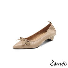 將圖片載入圖庫檢視器 Khaki-Leather-Flats-with-Bow-Knot-product-shots-white-background
