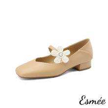 將圖片載入圖庫檢視器 Khaki-Leather-Maryjanes-with-Flower-Buckle-product-shots-white-background