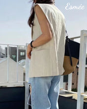 將圖片載入圖庫檢視器 Khaki-Linen-Waistcoat-with-Pocket-model-shots-1