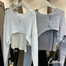將圖片載入圖庫檢視器 Korean-Cotton-Cropped-Knitwear-with-Layered-Top-product-shots