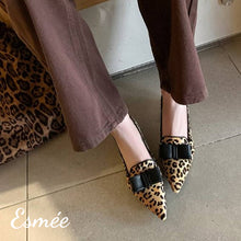 Load image into Gallery viewer, Leopard-Horsehair-Pointed-Loafers-with-Bow-Knot-Design-model-shots