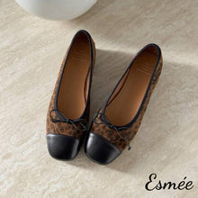 Load image into Gallery viewer, Leopard-Leather-Ballets-with-Bow-Knot-and-Black-Toe-Cap-product-shots