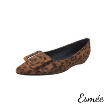 將圖片載入圖庫檢視器 Leopard-Suede-Pointed-Toe-Flats-with-3-cmInvisible-Increased-Height-Design-product-shots-white-background