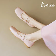 將圖片載入圖庫檢視器 Pink-Extra-Soft-Leather-Maryjanes-with-Squared-Toe-Design-model-shots
