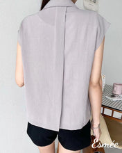 將圖片載入圖庫檢視器 Purple-Grey-Korean-Cotton-One-Button-Waistcoat-with-pockets-model-shots-3