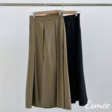 Load image into Gallery viewer, Tiered-Dress-with-Short-Pants-Design-product-shots