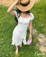 將圖片載入圖庫檢視器 White-Cotton-One-Piece-with-Puffed-Sleeves-and-Bow-Knot-model-shots-1