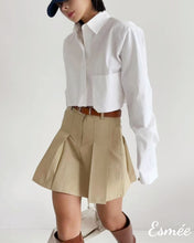 將圖片載入圖庫檢視器 White-Korean-Cotton-Cropped-Shirt-model-shots-1