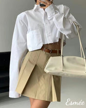 將圖片載入圖庫檢視器 White-Korean-Cotton-Cropped-Shirt-model-shots
