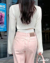 將圖片載入圖庫檢視器 White-Korean-Cotton-Knitwear-with-Special-Cut-Out-Design-model-shots-2