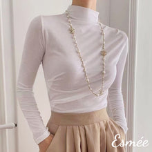 將圖片載入圖庫檢視器 White-Korean-Cotton-Long-Sleeves-Top-with-Roll-Neck-Design-model-shots-1