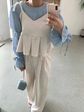 將圖片載入圖庫檢視器 Korean Cotton Pleated Top with White Crochet Straps