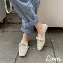 Load image into Gallery viewer, Beige-Lambskin-Leather-Loafers-with-Ribbon-Design-model-shots