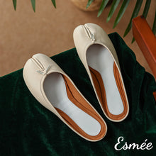 將圖片載入圖庫檢視器 Beige-Leather-Cloven-Mules-product-shots