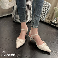 將圖片載入圖庫檢視器 Beige-Leather-High-Heel-Sandals-with-Special-Design-model-shots