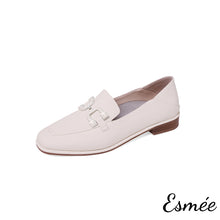 將圖片載入圖庫檢視器 Beige-Leather-Loafers-with-Double-D-Buckle-product-shots-white-background