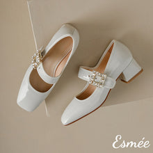 將圖片載入圖庫檢視器 Beige-Patent-Leather-High-Heel-Maryjane-with-Diamond-Buckle-product-shots