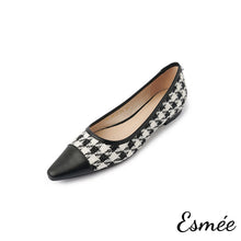 將圖片載入圖庫檢視器 Black-Dogstooth-Flats-with-Leather-Toe-Cap-product-shots-white-background