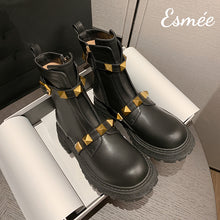 將圖片載入圖庫檢視器 Black-Leather-Ankle-Boots-with-Giant-Rockstud-Design-product-shots