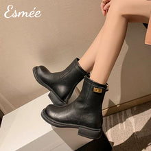將圖片載入圖庫檢視器 Leather Ankle Boots with Round Toe and Metal Buckle