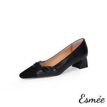 將圖片載入圖庫檢視器 Black-Leather-High-Heel-with-Special-Deisng-and-Black-Toe-Cap-product-shots-white-background