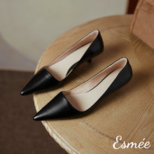 將圖片載入圖庫檢視器 Leather High Heels with Special Cutting