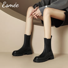 將圖片載入圖庫檢視器 Black-Leather-Mid-Chelsea-Boots-model-shots