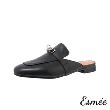 將圖片載入圖庫檢視器 Black-Leather-Mules-with-Silver-plated-Metal-product-shots-white-background