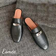 將圖片載入圖庫檢視器 Black-Leather-Mules-with-Silver-plated-Metal-product-shots