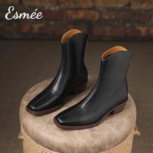 將圖片載入圖庫檢視器 Black-Leather-Riding-Boots-with-Brown-Heels-product-shots