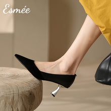 將圖片載入圖庫檢視器 Black-Leather-Suede-High-Heels-model-shots