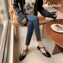 Load image into Gallery viewer, Black-Leather-T-Straps-Sandals-with-Flower-Buckle-model-shots