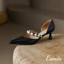 將圖片載入圖庫檢視器 Black-Patent-Leather-High-Heels-with-Pearl-Design-Straps-product-shots