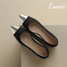 將圖片載入圖庫檢視器 Black-Tweed-Flats-with-Dual-Color-Toe-Cap-product-shots