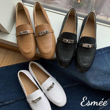 將圖片載入圖庫檢視器 Black-light-brown-white-leather-loafers-with-silver-plated-buckle-product-shots