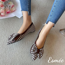 將圖片載入圖庫檢視器 Brown-Dogstooth-Fabrics-Flats-with-Bow-Knot-Design-model-shots