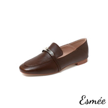 將圖片載入圖庫檢視器 Brown-Leather-Loafers-with-Silver-Plated-Metal-Buckle-product-shots-white-background