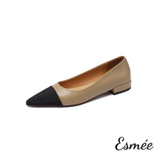 將圖片載入圖庫檢視器 Leather Flats with Black Pointed Toe Cap