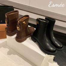 將圖片載入圖庫檢視器 Leather Ankle Boots with Round Toe and Metal Buckle