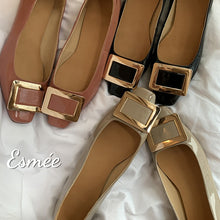 將圖片載入圖庫檢視器 Patent-Leather-Flats-with-Metal-Buckle-product-shots