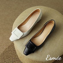 將圖片載入圖庫檢視器 Shiny-Leather-High-Heels-with-Buckle-Design-product-shots