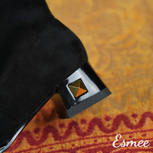 將圖片載入圖庫檢視器 Suede-Ankle-Boots-with-Horsebit-Metal-and-Rockstud-Heels-product-shots-detail