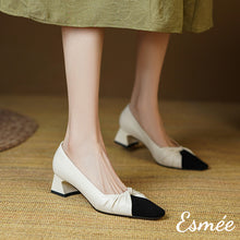 將圖片載入圖庫檢視器 White-Leather-High-Heel-with-Special-Deisng-and-Black-Toe-Cap-model-shots