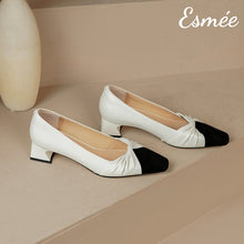 將圖片載入圖庫檢視器 White-Leather-High-Heel-with-Special-Deisng-and-Black-Toe-Cap-product-shots