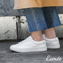 將圖片載入圖庫檢視器 White-Leather-sneakers-model-shots