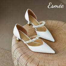 將圖片載入圖庫檢視器 White-Patent-Leather-High-Heels-with-Pearl-Design-Straps-product-shots