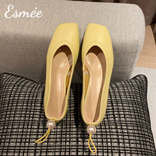 將圖片載入圖庫檢視器 Leather High Heels with Pearl Design